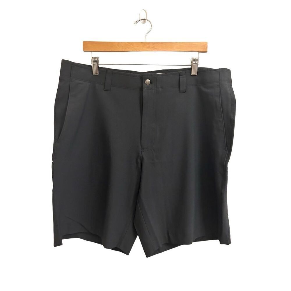 Callaway shorts dark gray size 38 EUC